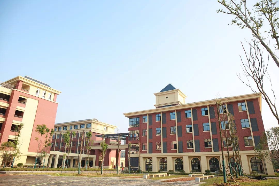 長(cháng)沙雅禮麓谷中學